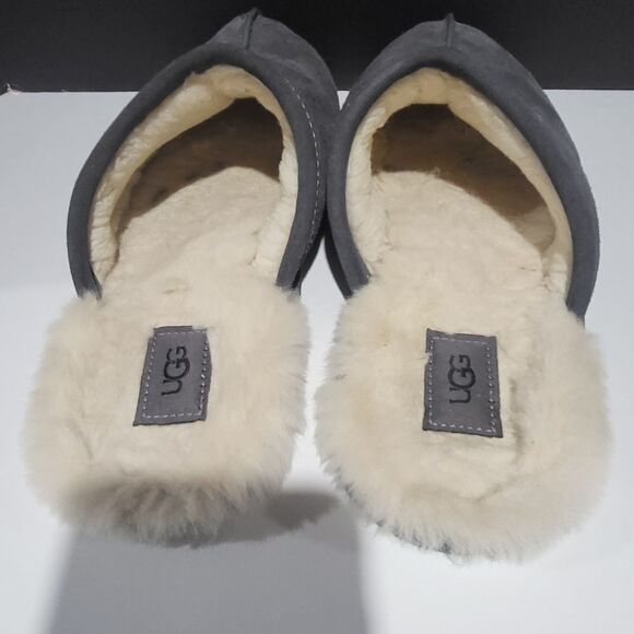 Ugg Men's Gray Scuff Slippers - Picture 3 of 10